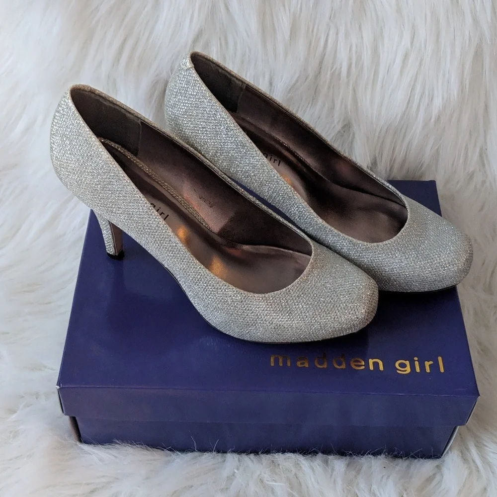 Madden Girl Silver Glitter Closed-Toe Heels